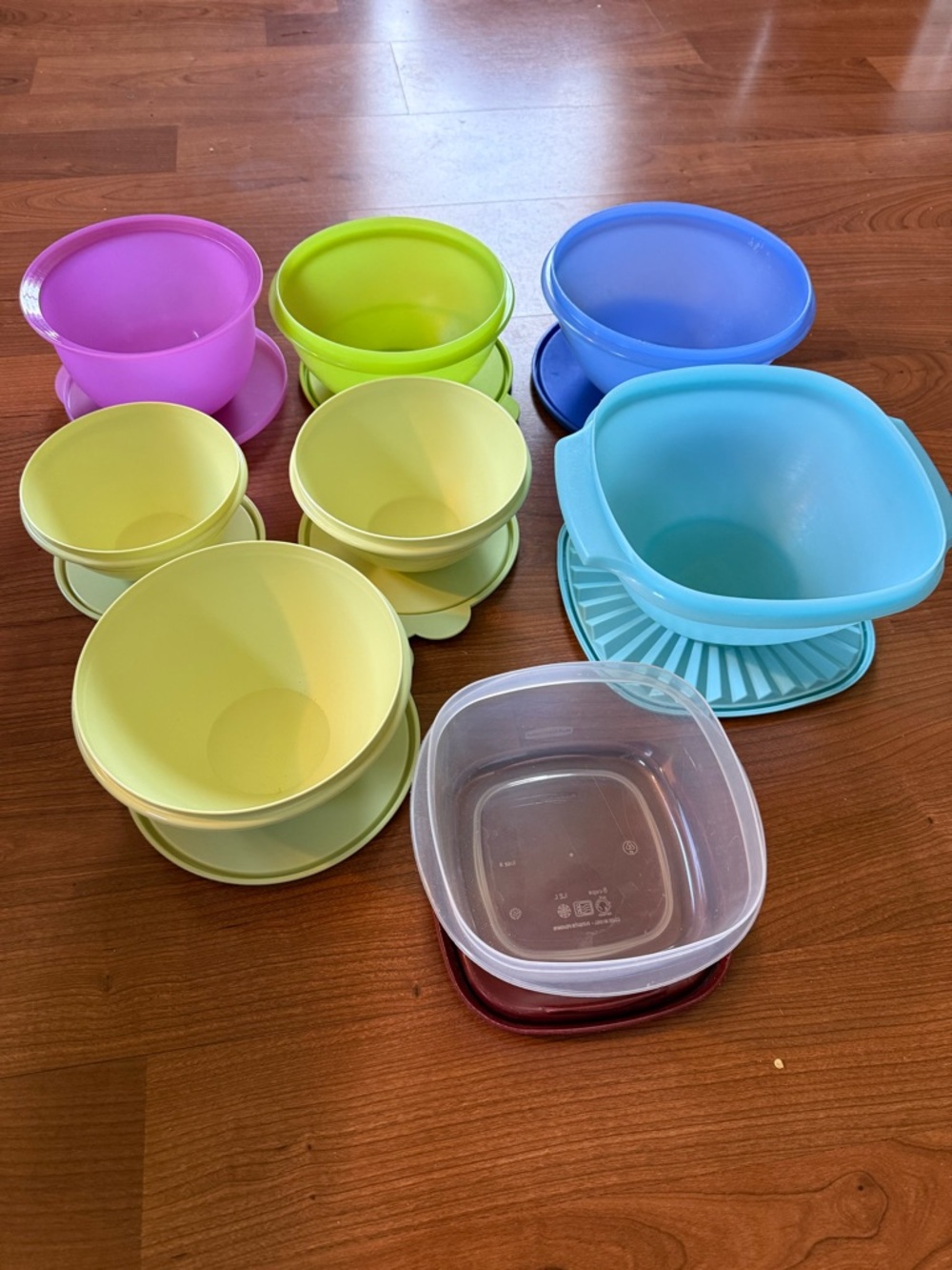 Tupperware Mixing and Storage Bowl Lot